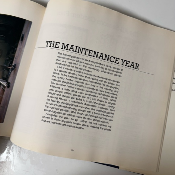 Gardening in Time Book gardening planning book - Picture 7 of 8